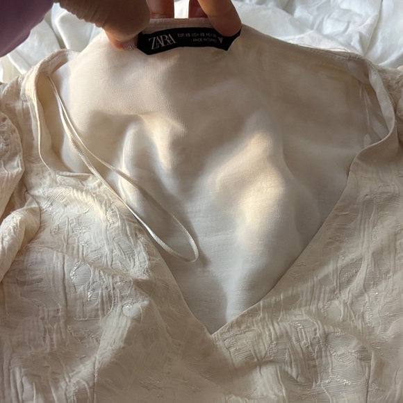 Zara Tops - Zara Cream Puff Sleeve Blouse